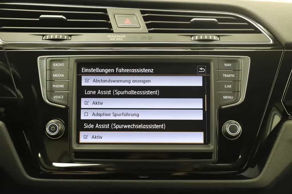 Volkswagen Touran 1.4TSI 150PS DSG Highline AHK ACC Navi 05/2016-photo-33