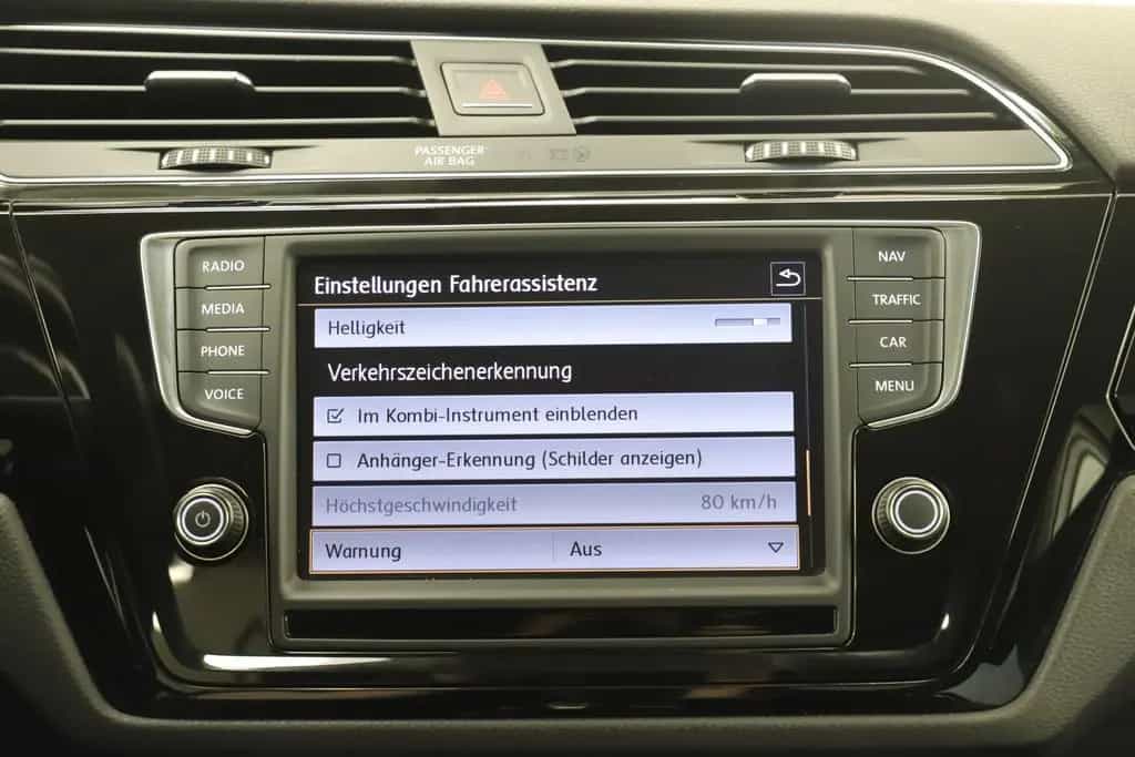 Volkswagen Touran 1.4TSI 150PS DSG Highline AHK ACC Navi 05/2016-photo-34