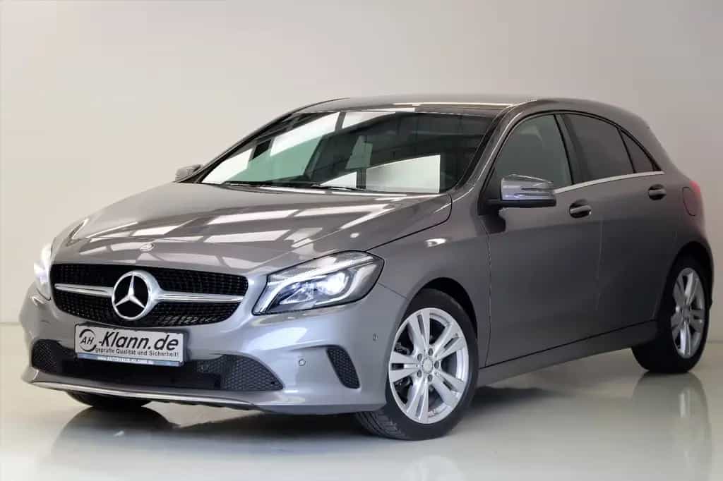 Mercedes-Benz A 200 156PS 7G Standheizung Memory H&K 1. Hand 09/2016-photo-2