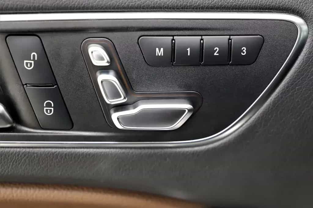 Mercedes-Benz A 200 156PS 7G Standheizung Memory H&K 1. Hand 09/2016-photo-26
