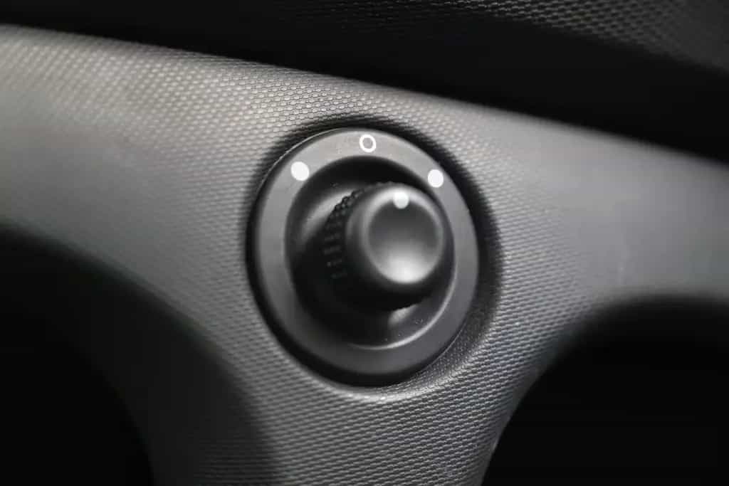 Smart ForTwo Brabus Fortwo Coupe 0.9 109PS Pano Navi JBL Matt 11/2016-photo-22