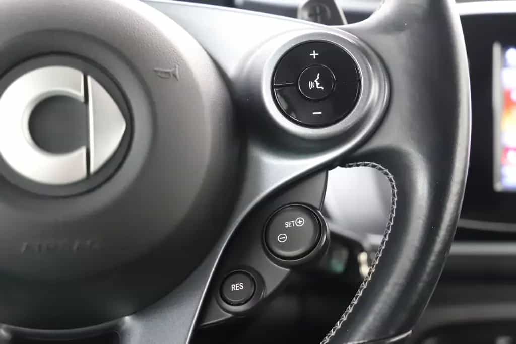Smart ForTwo Brabus Fortwo Coupe 0.9 109PS Pano Navi JBL Matt 11/2016-photo-25