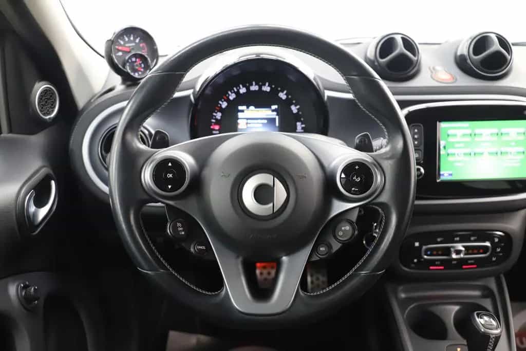 Smart ForFour Brabus 0.9 109PS Xclusive Pano JBL 1Hand 02/2018-photo-17