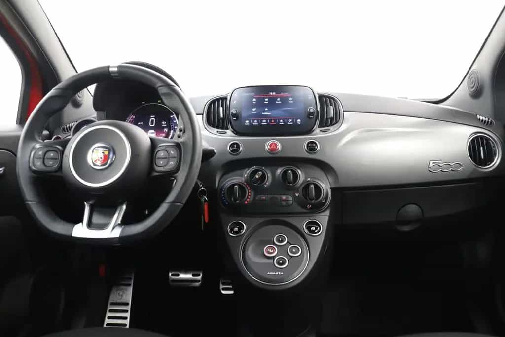 Abarth 595 1.4 T-Jet 165PS Automatik Carplay Beats 11/2022-photo-13