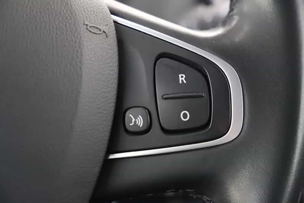 Renault Captur 1.2TCe 118PS Automatik Intens Navi 1.Hand 06/2018-photo-24