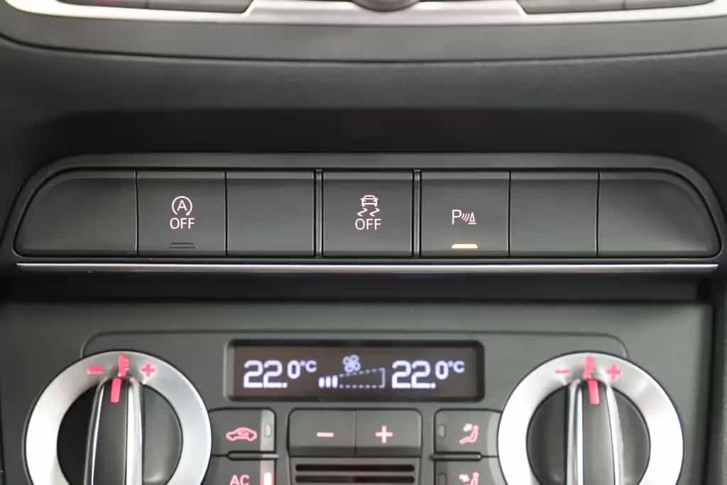 Audi Q3 2.0TFSI 211PS S-Tronic quattro Pano Standheiz 08/2012-photo-17