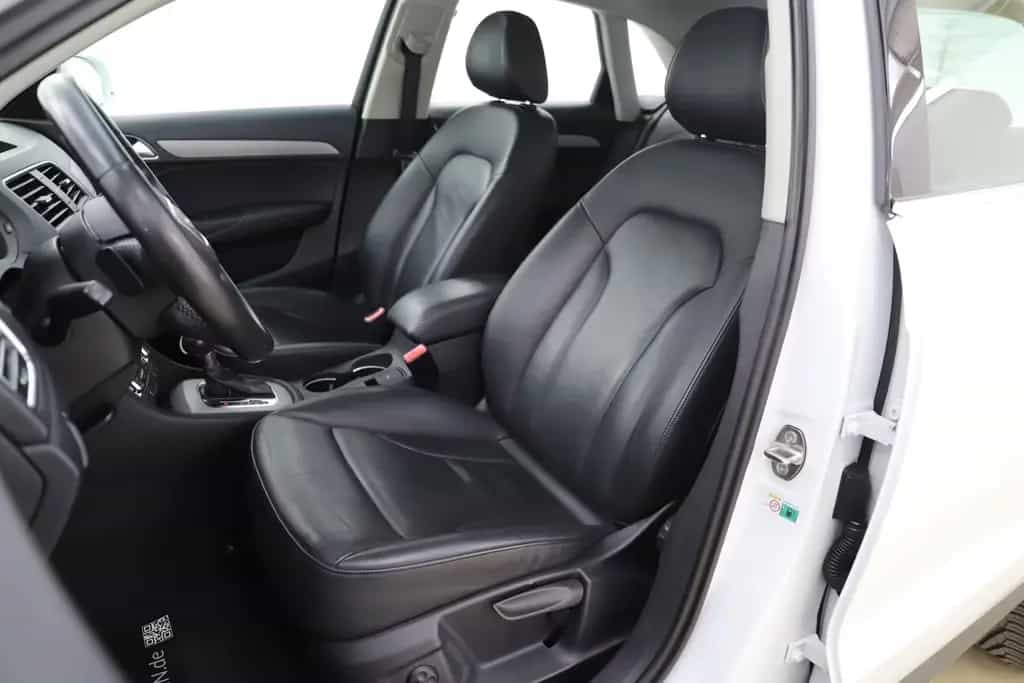 Audi Q3 2.0TFSI 211PS S-Tronic quattro Pano Standheiz 08/2012-photo-8