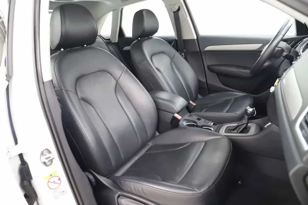 Audi Q3 2.0TFSI 211PS S-Tronic quattro Pano Standheiz 08/2012-photo-9