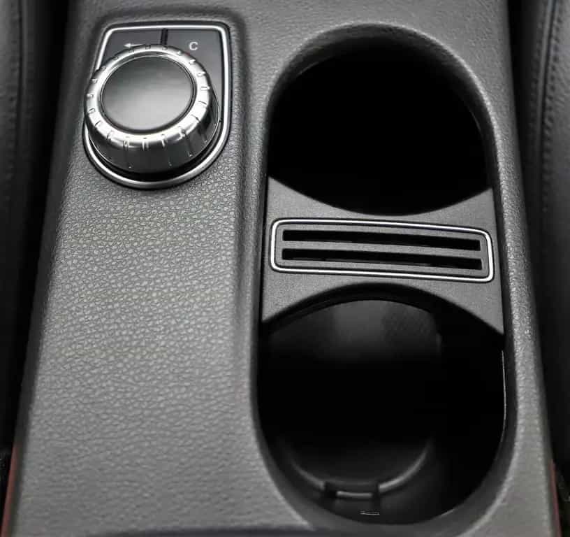 Mercedes-Benz A 250 4Matic 211PS Urban Line 7G DCT Kamera Totw 08/2013-photo-24