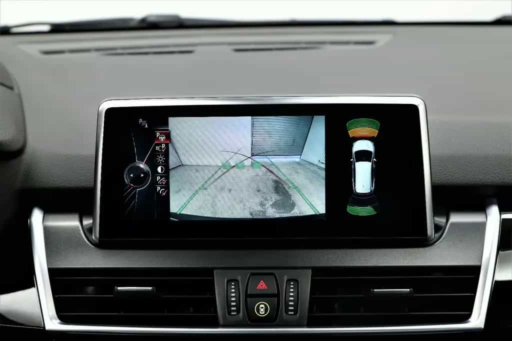 BMW 220 Gran Tourer 220i Gran Tourer 192 PS Sport Line Pano Navi HUD 12/2015-photo-15