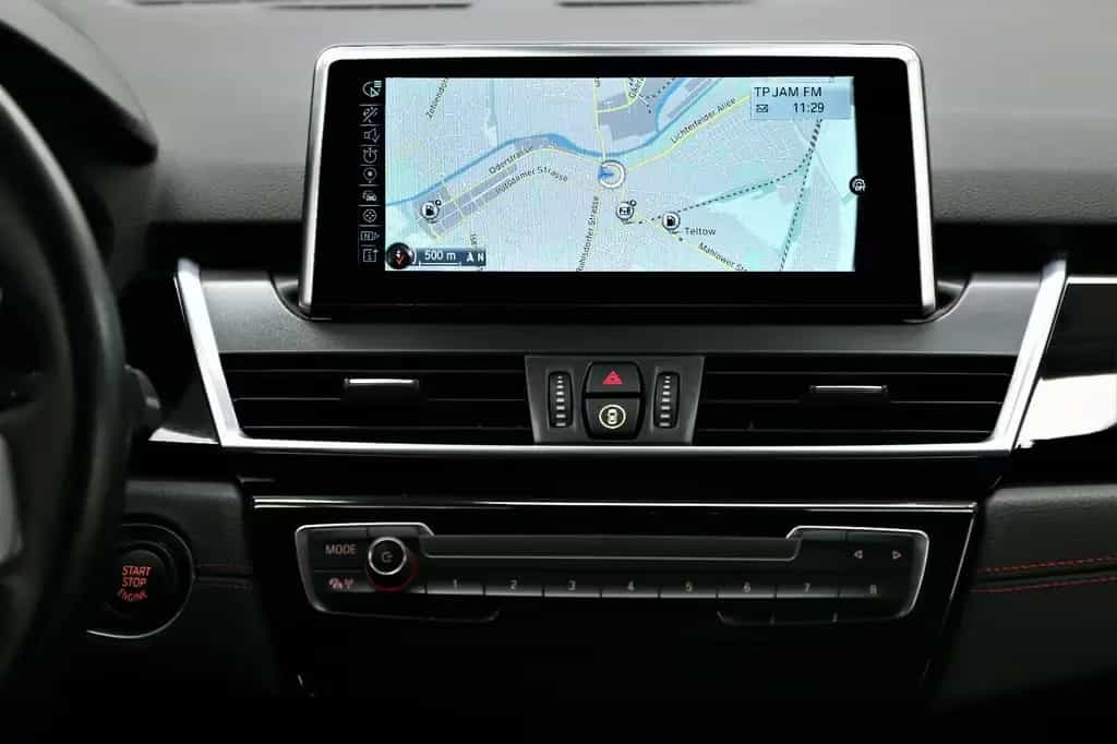 BMW 220 Gran Tourer 220i Gran Tourer 192 PS Sport Line Pano Navi HUD 12/2015-photo-20