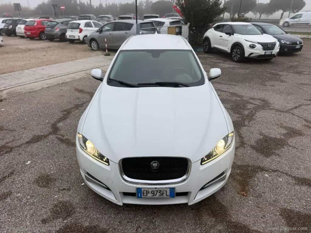 Jaguar XF XF Sportbrake 2.2 D 200 CV Prem. Luxury 11/2012-photo-2