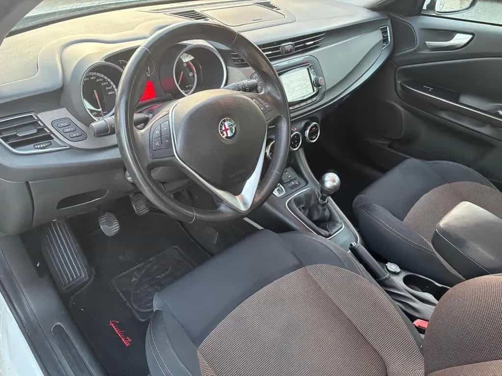 Alfa Romeo Giulietta 2.0 JTDm-2 150 CV Distincti 10/2014-photo-10