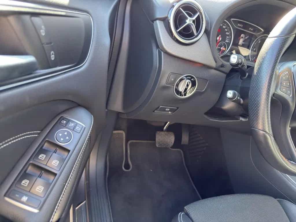 Mercedes-Benz B-Class 200 d 7G Urban LED Navigation *Garantie* 09/2016-photo-18