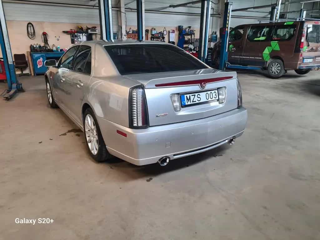 Cadillac STS-V SUPERCHARGER 350KW 01/2006-photo-3