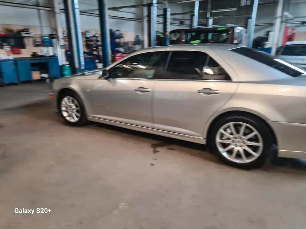 Cadillac STS-V SUPERCHARGER 350KW 01/2006-photo-6