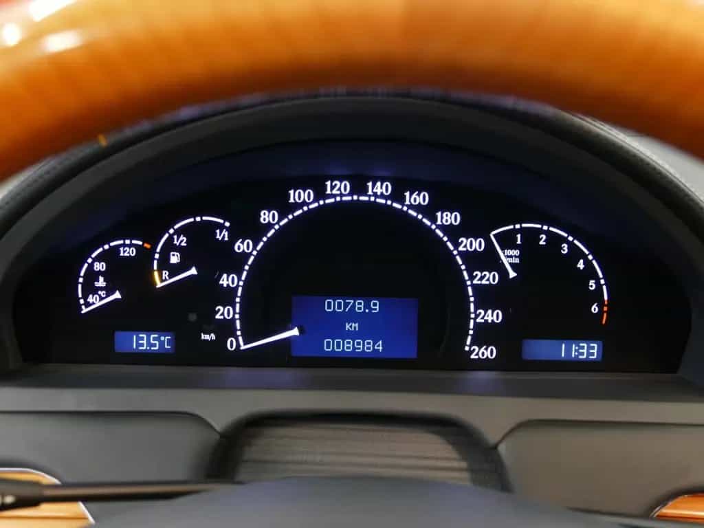 Maybach 57 * original 8.900KM ! neuwertiges Sammlerfahrz 07/2003-photo-18