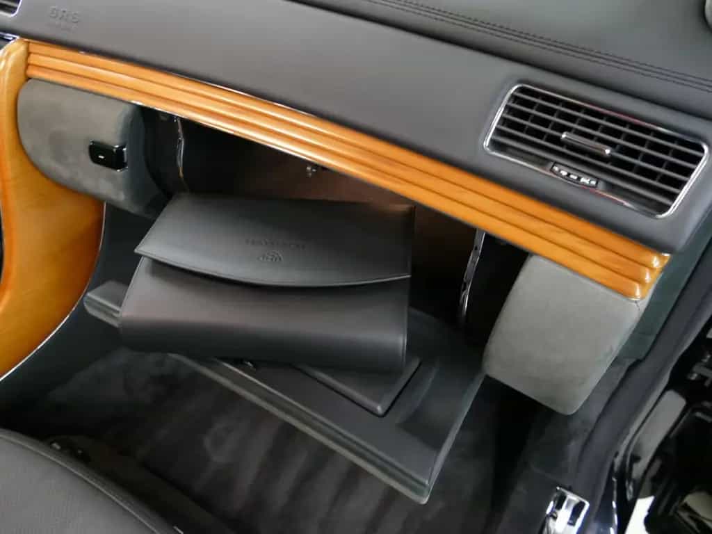 Maybach 57 * original 8.900KM ! neuwertiges Sammlerfahrz 07/2003-photo-25
