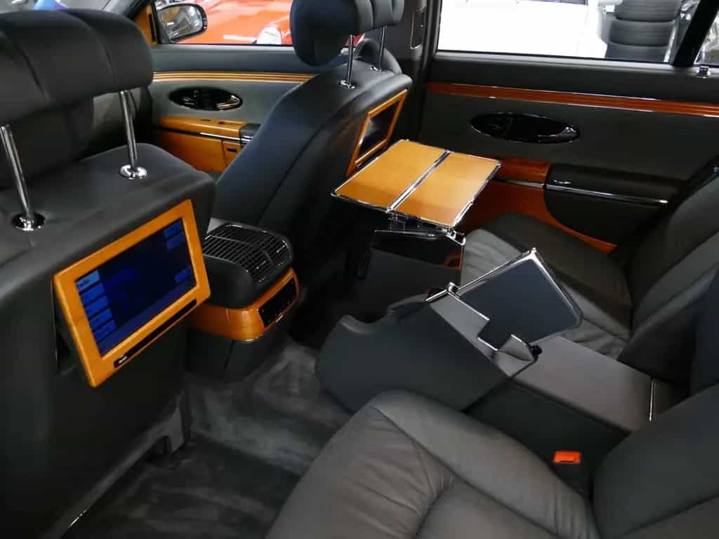 Maybach 57 * original 8.900KM ! neuwertiges Sammlerfahrz 07/2003-photo-29