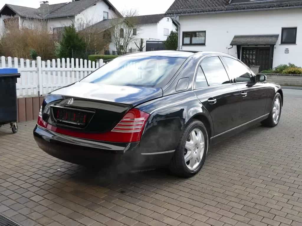 Maybach 57 * original 8.900KM ! neuwertiges Sammlerfahrz 07/2003-photo-3