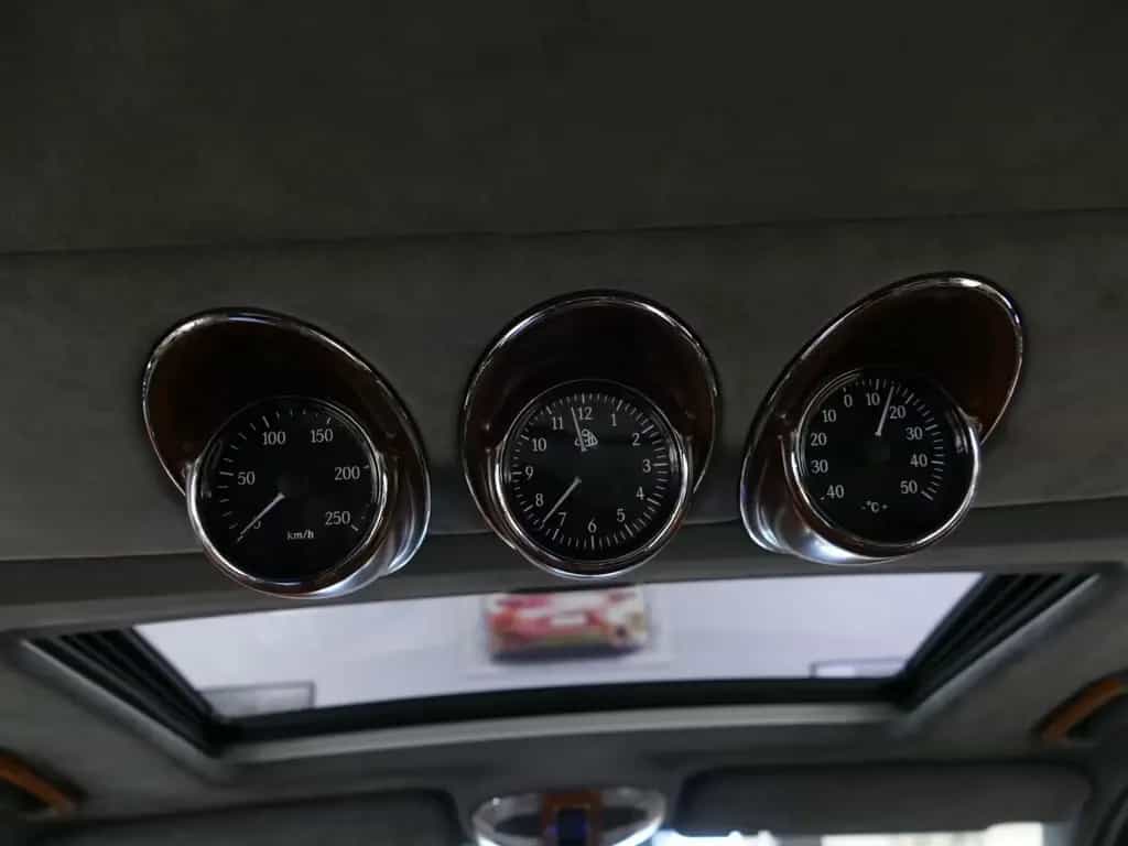 Maybach 57 * original 8.900KM ! neuwertiges Sammlerfahrz 07/2003-photo-34