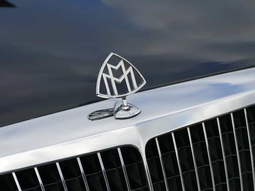 Maybach 57 * original 8.900KM ! neuwertiges Sammlerfahrz 07/2003-photo-8