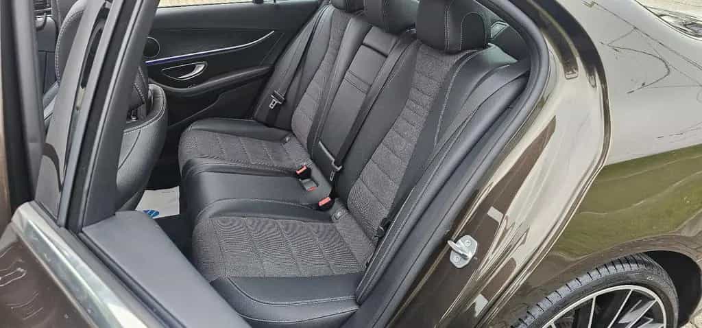 Mercedes-Benz E-Class 07/2017-photo-14