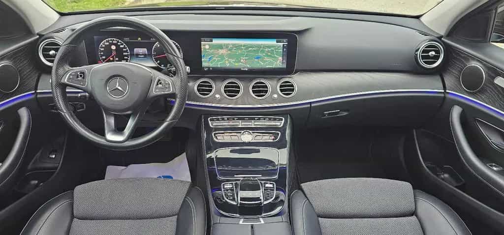 Mercedes-Benz E-Class 07/2017-photo-19