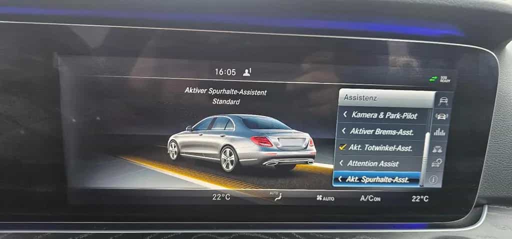Mercedes-Benz E-Class 07/2017-photo-37
