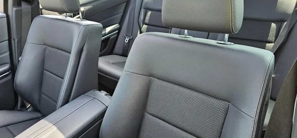 Mercedes-Benz E-Class 04/2016-photo-18