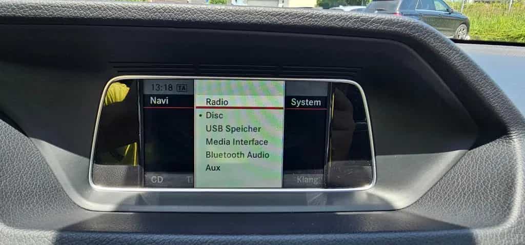 Mercedes-Benz E-Class 04/2016-photo-34