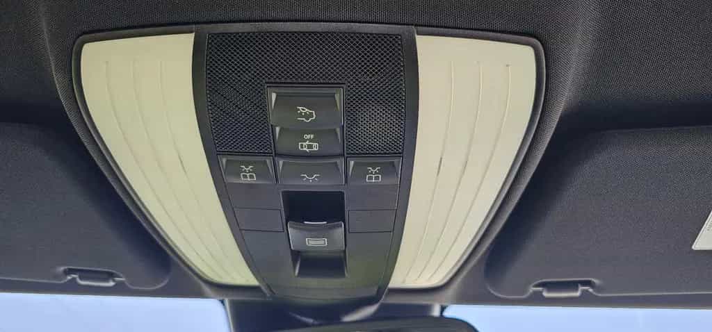 Mercedes-Benz E-Class 04/2016-photo-42