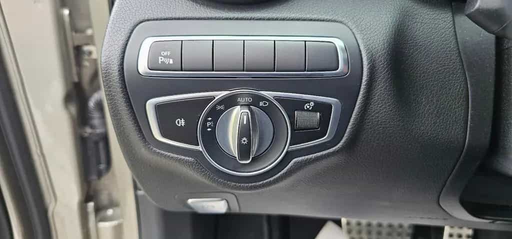 Mercedes-Benz C-Class 07/2020-photo-22