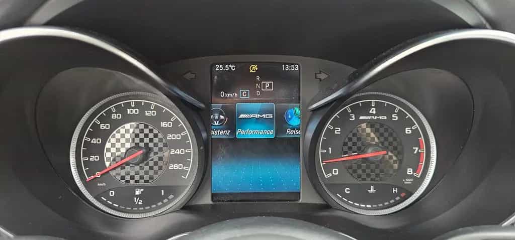 Mercedes-Benz C-Class 07/2020-photo-25