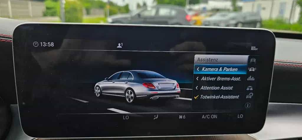 Mercedes-Benz C-Class 07/2020-photo-35