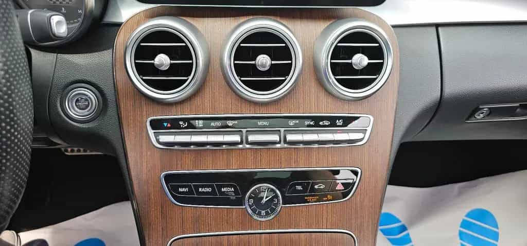 Mercedes-Benz C-Class 07/2020-photo-40