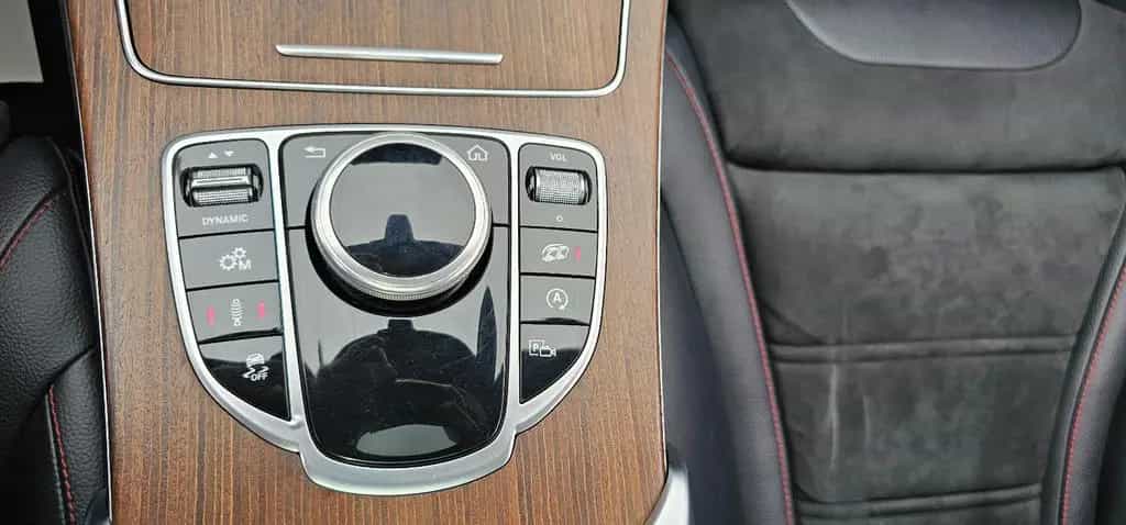 Mercedes-Benz C-Class 07/2020-photo-42