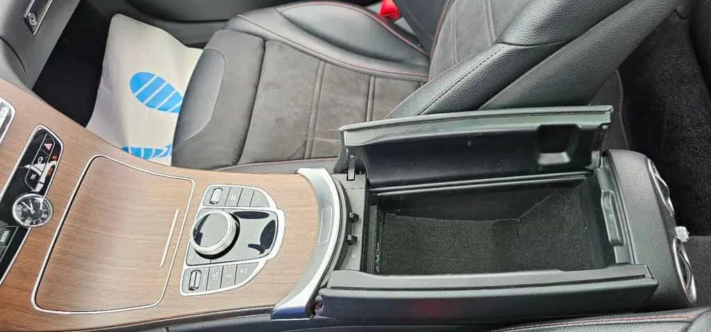 Mercedes-Benz C-Class 07/2020-photo-43