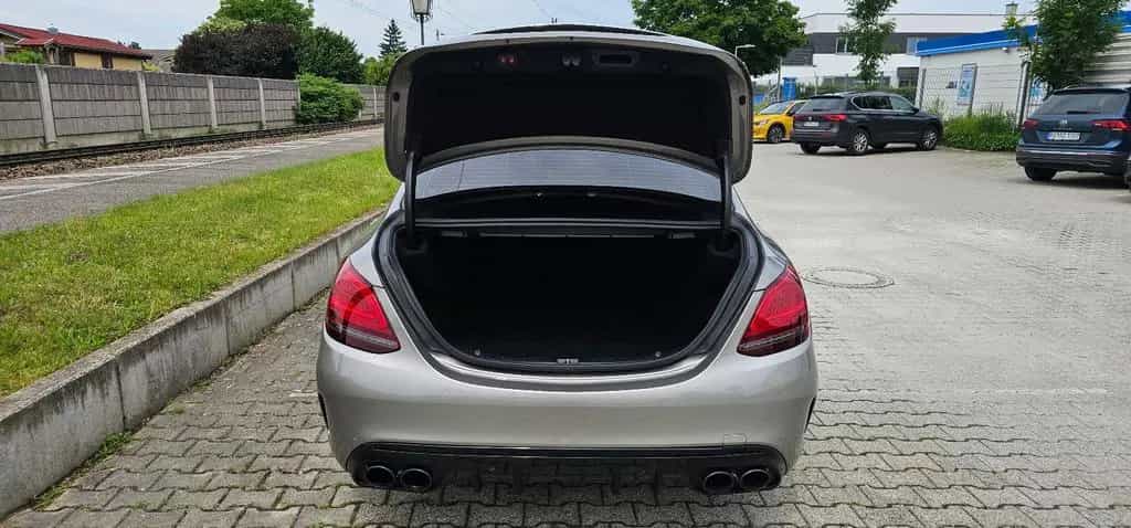 Mercedes-Benz C-Class 07/2020-photo-9