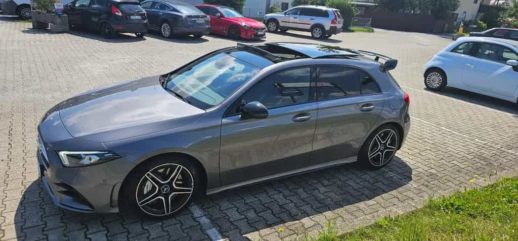 Mercedes-Benz A-Class 35 AMG*4Matic*PANO*MBUX*NAVI*Kamera*MegaVoll* 07/2019-photo-1