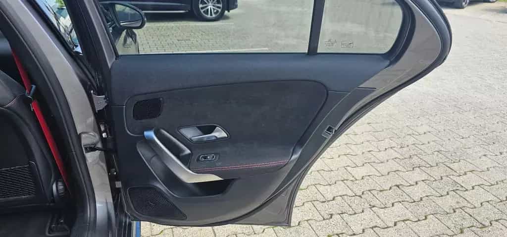 Mercedes-Benz A-Class 35 AMG*4Matic*PANO*MBUX*NAVI*Kamera*MegaVoll* 07/2019-photo-13
