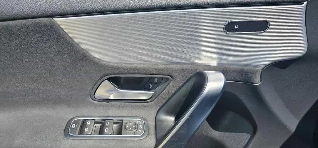 Mercedes-Benz A-Class 35 AMG*4Matic*PANO*MBUX*NAVI*Kamera*MegaVoll* 07/2019-photo-18