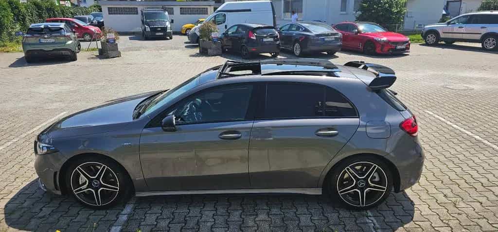 Mercedes-Benz A-Class 35 AMG*4Matic*PANO*MBUX*NAVI*Kamera*MegaVoll* 07/2019-photo-2