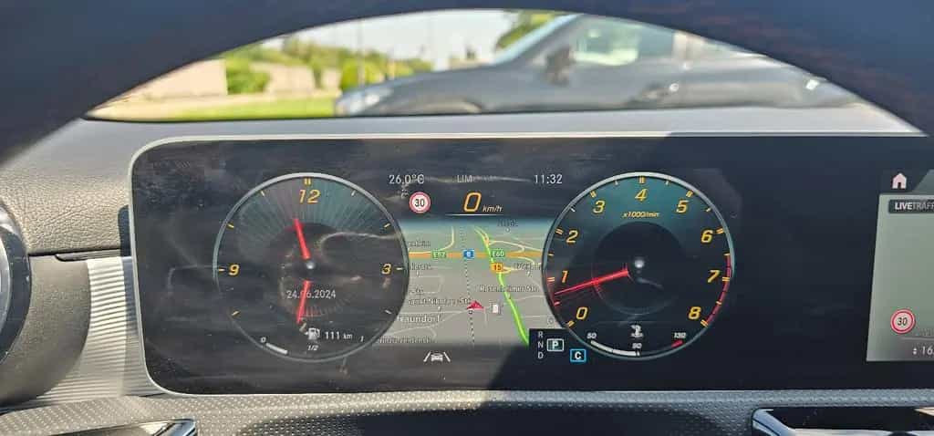 Mercedes-Benz A-Class 35 AMG*4Matic*PANO*MBUX*NAVI*Kamera*MegaVoll* 07/2019-photo-26