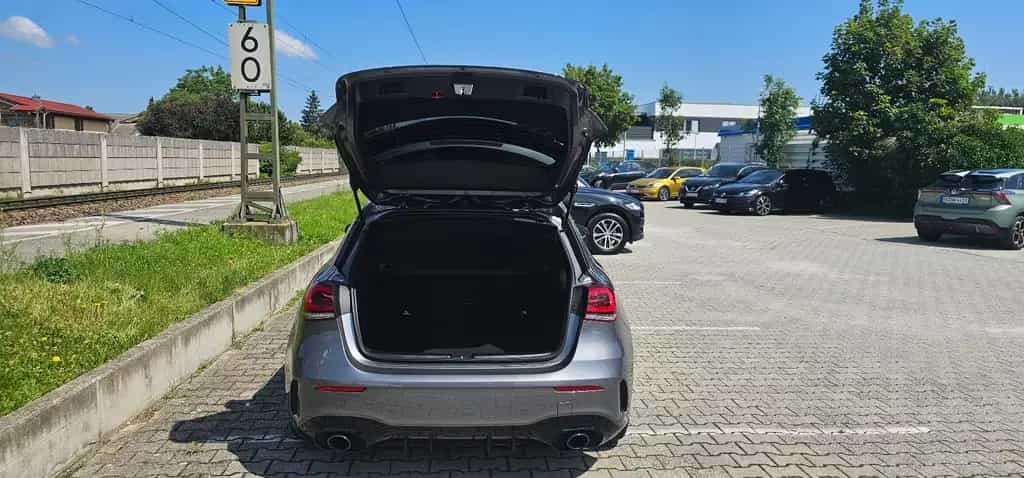 Mercedes-Benz A-Class 35 AMG*4Matic*PANO*MBUX*NAVI*Kamera*MegaVoll* 07/2019-photo-9