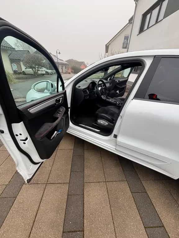 Porsche Macan GTS Approved Bremsen neu ACC AHK Kamera 01/2018-photo-7