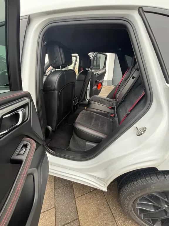 Porsche Macan GTS Approved Bremsen neu ACC AHK Kamera 01/2018-photo-8