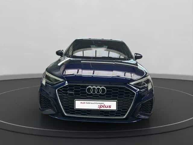 Audi A3 Sportback 40 TDI quattro S tronic S line AHK 12/2022-photo-2