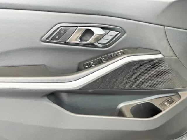 BMW 320 i Touring Memory+Pano+Temp+SHZ+Adapt.LED 03/2023-photo-14