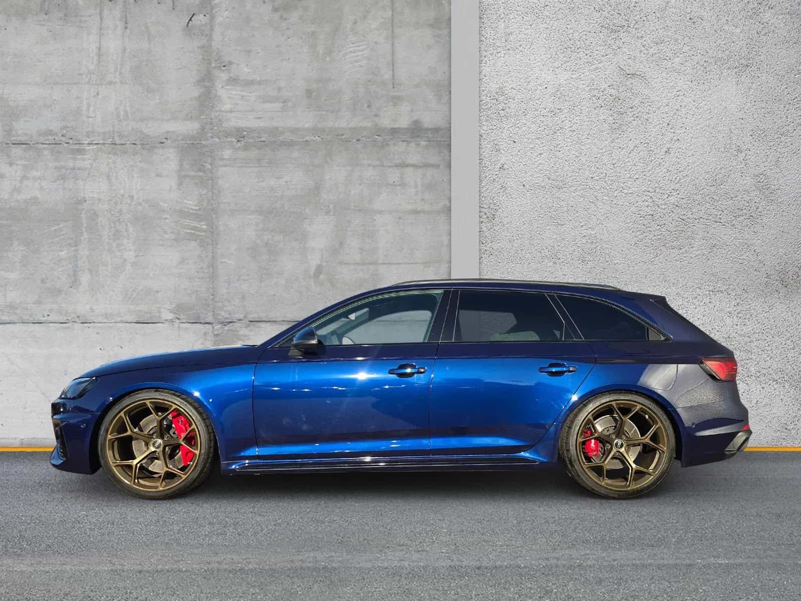Audi RS4 12/2023-photo-1